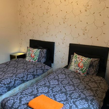 Tropics Beach Hotel Blackpool Room photo